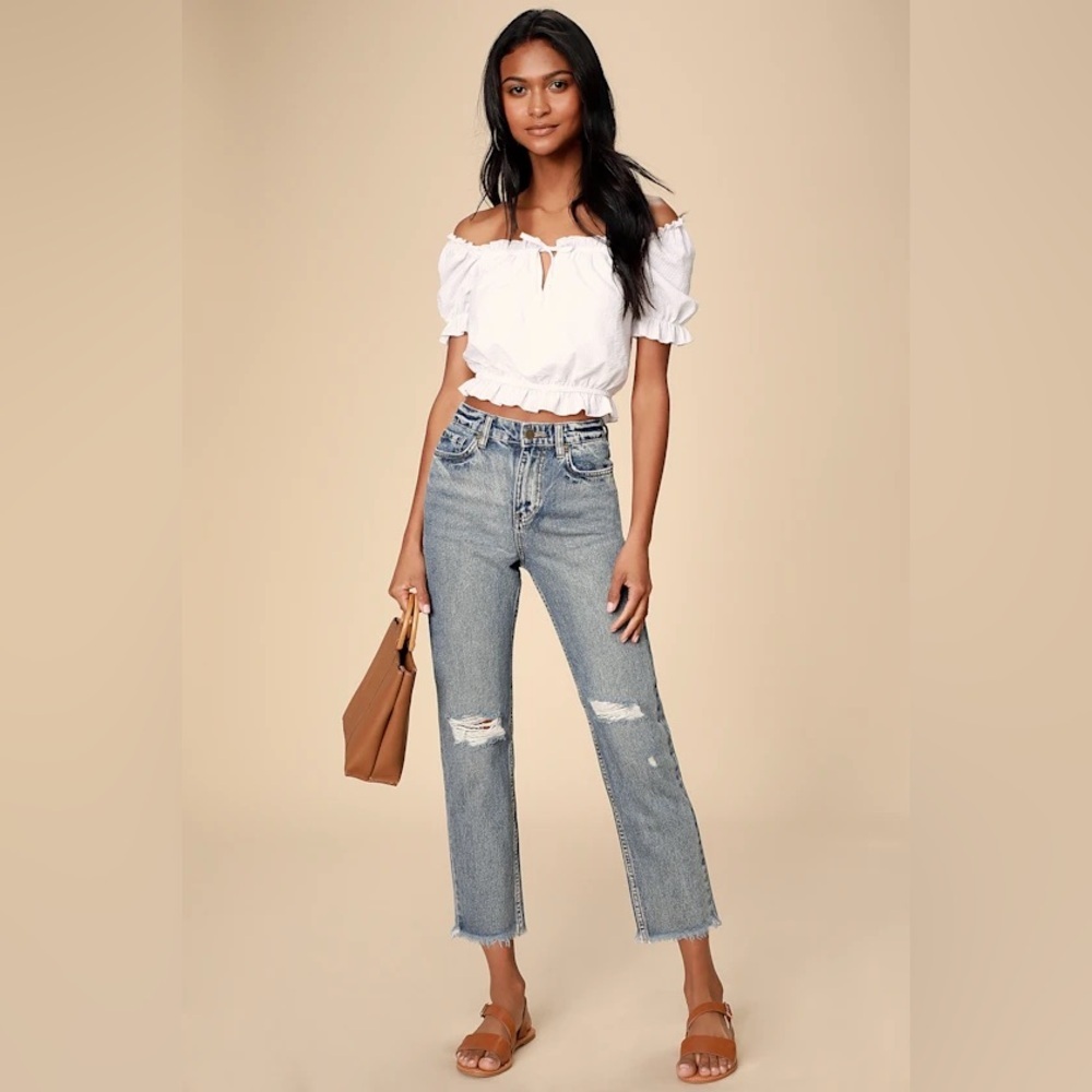 EUC Amuse Society NWT Selena Distressed Jeans Size 24